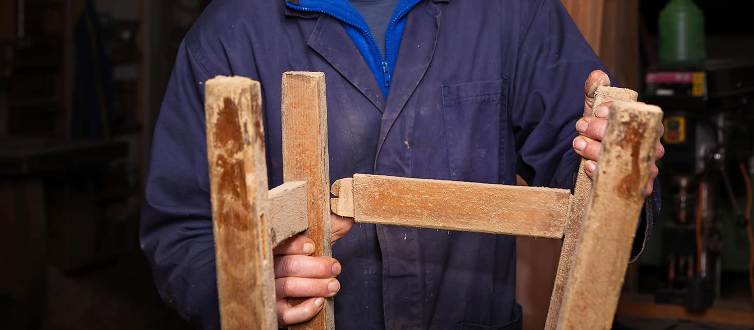 Come restaurare uno sgabello in legno